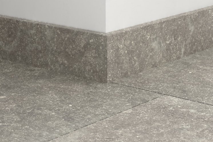Плинтус МДФ Quick-Step Темный голубой камень QSPSKR05485